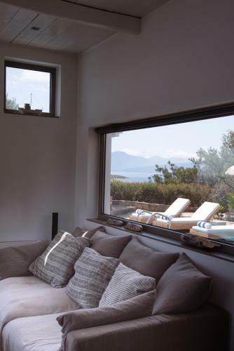 Villa Aiolos: Above The Sea, Within Agios Nikolaos