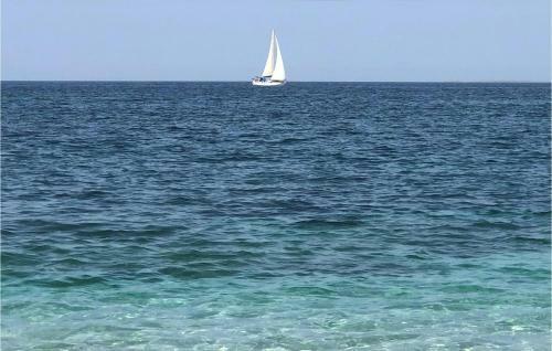 Amazing Apartment In Isca Marina With 1 Bedrooms