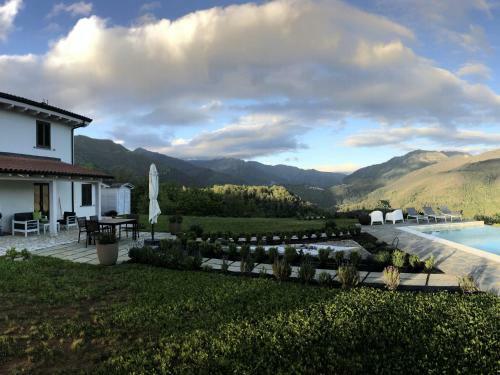 Luxurious Holiday Home In Bagni Di Lucca With Pool