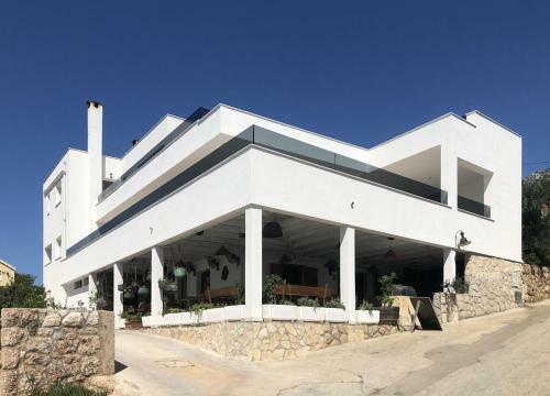 Apartments By The Sea Zavala, Hvar - 19940