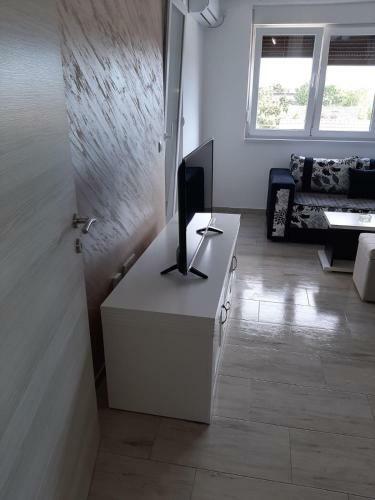 Pele Apartmani - Apartman 8