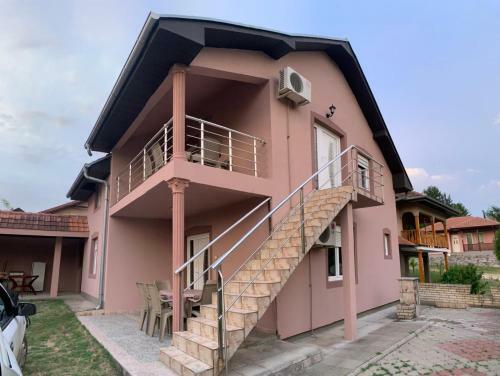 Apartmani Rasa Srebrno Jezero