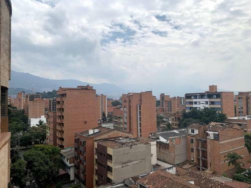 Apartamento Large Pent House Near Poblado With Free Parking