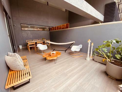 Espacioso Apartamento, Bonito Balc�n, Excelente Ubicaci�n