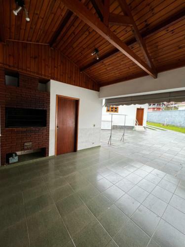 Casa Super Espa�osa Com Lareira Para Ate 12 Pessoas!