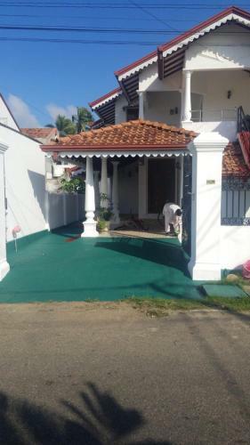 4 Bed 4 Bath Entire Luxury House In Negombo