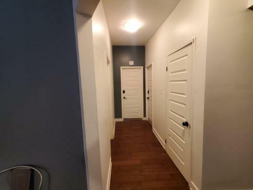 Full Kitchen / Metro Atwater / High Speed Internet