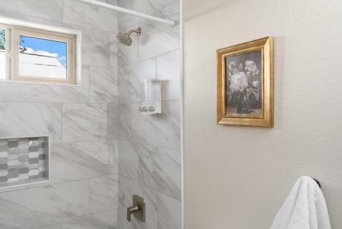 Cozy 2 Bedroom Home In Carmichael