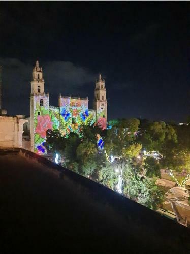 Villa Mi Casa, Tu Casa!!