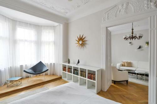 Apartamento Art Nouveau 3 Bedroom 2 Bathroom Flat