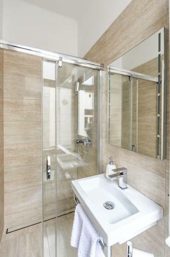 Apartamento Art Nouveau 3 Bedroom 2 Bathroom Flat