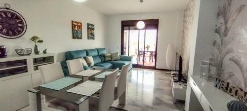 Charming 2-bed Apartment In Ayamonte