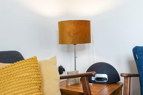 A Modern And Cosy Apartment Just Yards From Brixham?s Bustling Harbourside