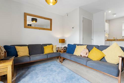 A Modern And Cosy Apartment Just Yards From Brixham?s Bustling Harbourside