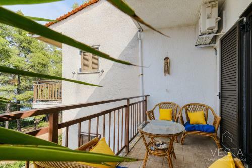 Jasmine 3-bdrm Maisonette, Sea & Pine Tree Views
