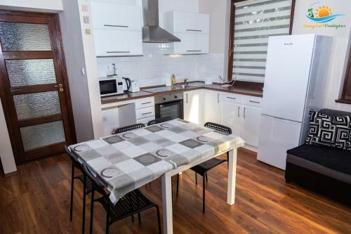 Sunnyside Nyaral�