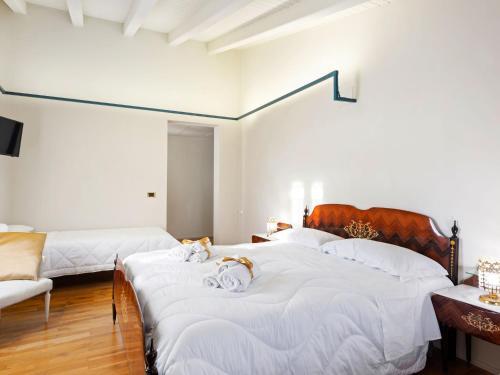 Charming Holiday Home In Caltagirone With Garden