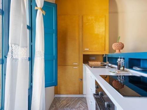 Charming Holiday Home In Caltagirone With Garden