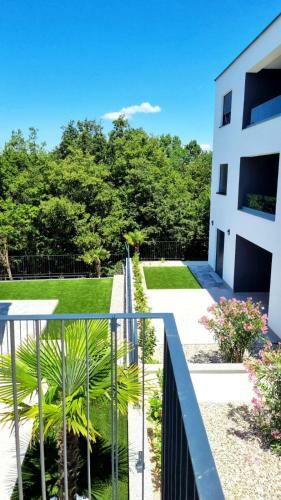 Luxury Boksok Apartment Near The Center