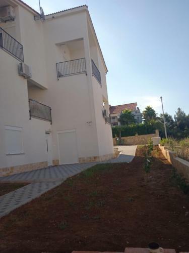Apartments Jela