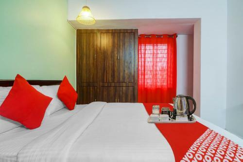 Oyo 91856 Broholic Hotels