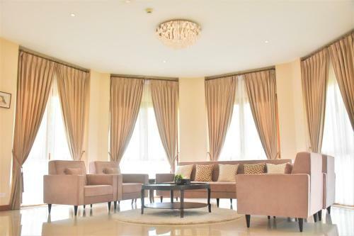 Laem Taen Bangsaen Hotel & Resort