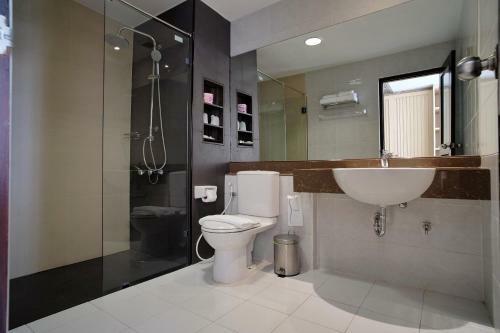 Laem Taen Bangsaen Hotel & Resort