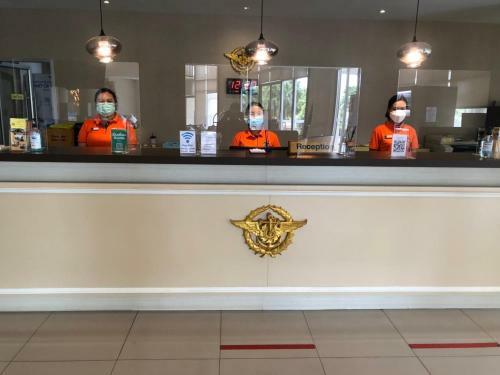 Laem Taen Bangsaen Hotel & Resort