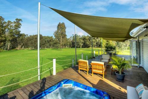 Maidens Rest - Luxury Riverfront Adults Retreat