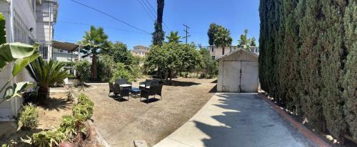 Spacious 5 Bedroom House Sleeps 13 Free Parking