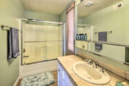 Apartamento Lovely Palm Springs Condo With Pool Access!