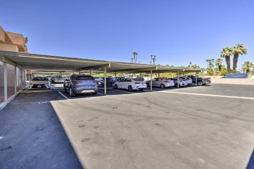 Apartamento Lovely Palm Springs Condo With Pool Access!