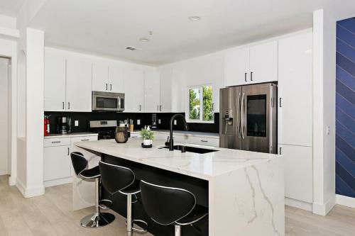 Palm Springs Lux Villa W Priv Pool & Spa Id# 5013