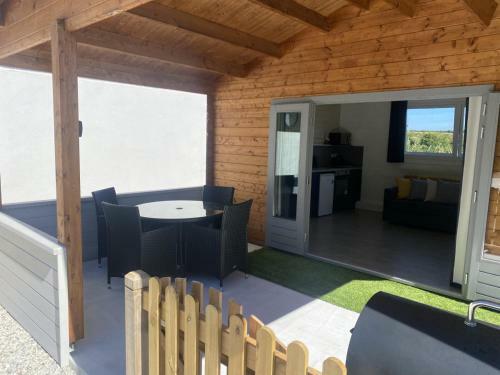 Station Lodge 1 Bedroom Sleeps 2plus2