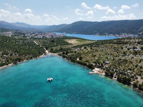 Bed & Breakfast Irene Suite Tisno