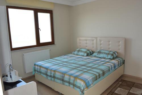 G�nayd?n Airport Apartment