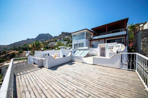 House With Mesmerizing View In Gokturkbuku