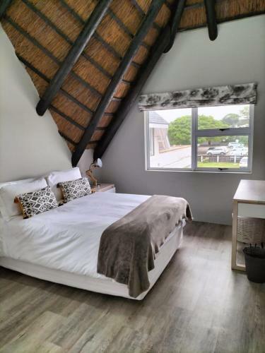 Modern 2 Bedroom Apartment In St Francis Bay