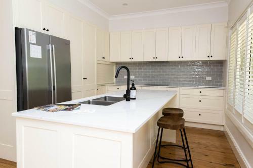 Sweet Summer Spacious Cottage In Cbd Cook Park