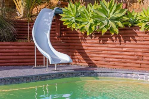 Palm Hill - Pool, Ducted Aircon, Space