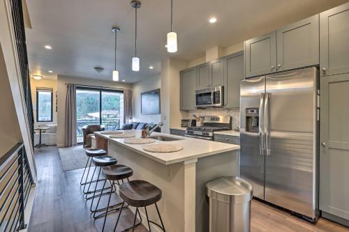 Mod Winter Park Townhome With Rooftop Balcony!