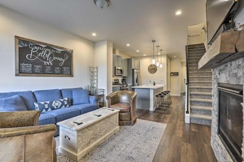 Mod Winter Park Townhome With Rooftop Balcony!