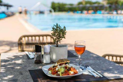 Hotel Porto Myrina Powered By Playitas