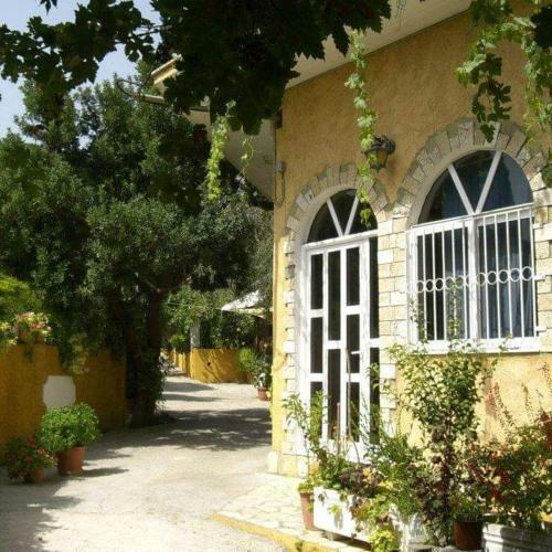 La Cite Family Hotel & Apartments-studio For 4