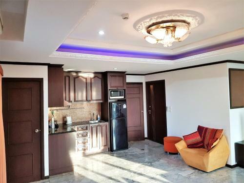 Apartamento Pratumnak 1 Bed Condo With Sea View