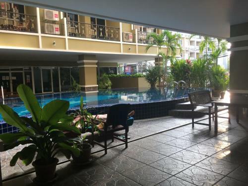 Apartamento Pratumnak 1 Bed Condo With Sea View