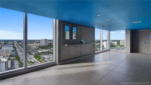 Pool Resor Modern Apartment 2 Br 2 Br Pool