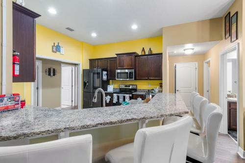 Florida Getaway: 4/3hm ?15ft Swimspa?near Beaches