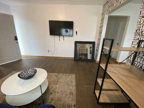 Charming Big Modern Apt 1/1 Garden Style Building 7020 #1
