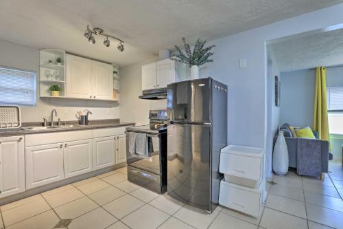 Central Sarasota Home 8 Mi To Siesta Key!